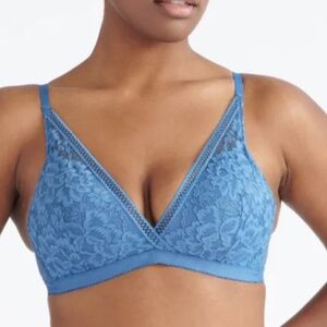 Knix Lace Deep-V Bralette Sz M in Endless Sky